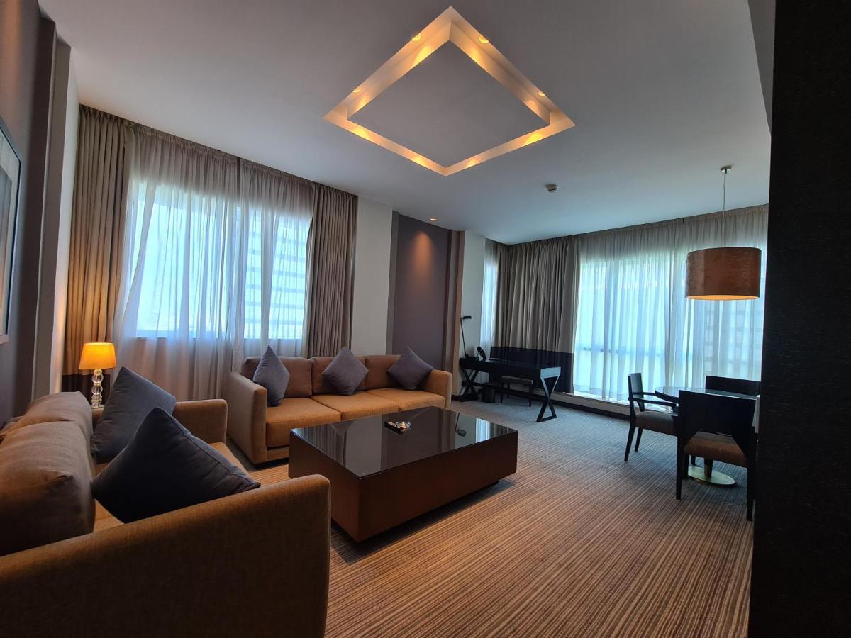 Four Points By Sheraton El Ayn Dış mekan fotoğraf A suite at the hotel
