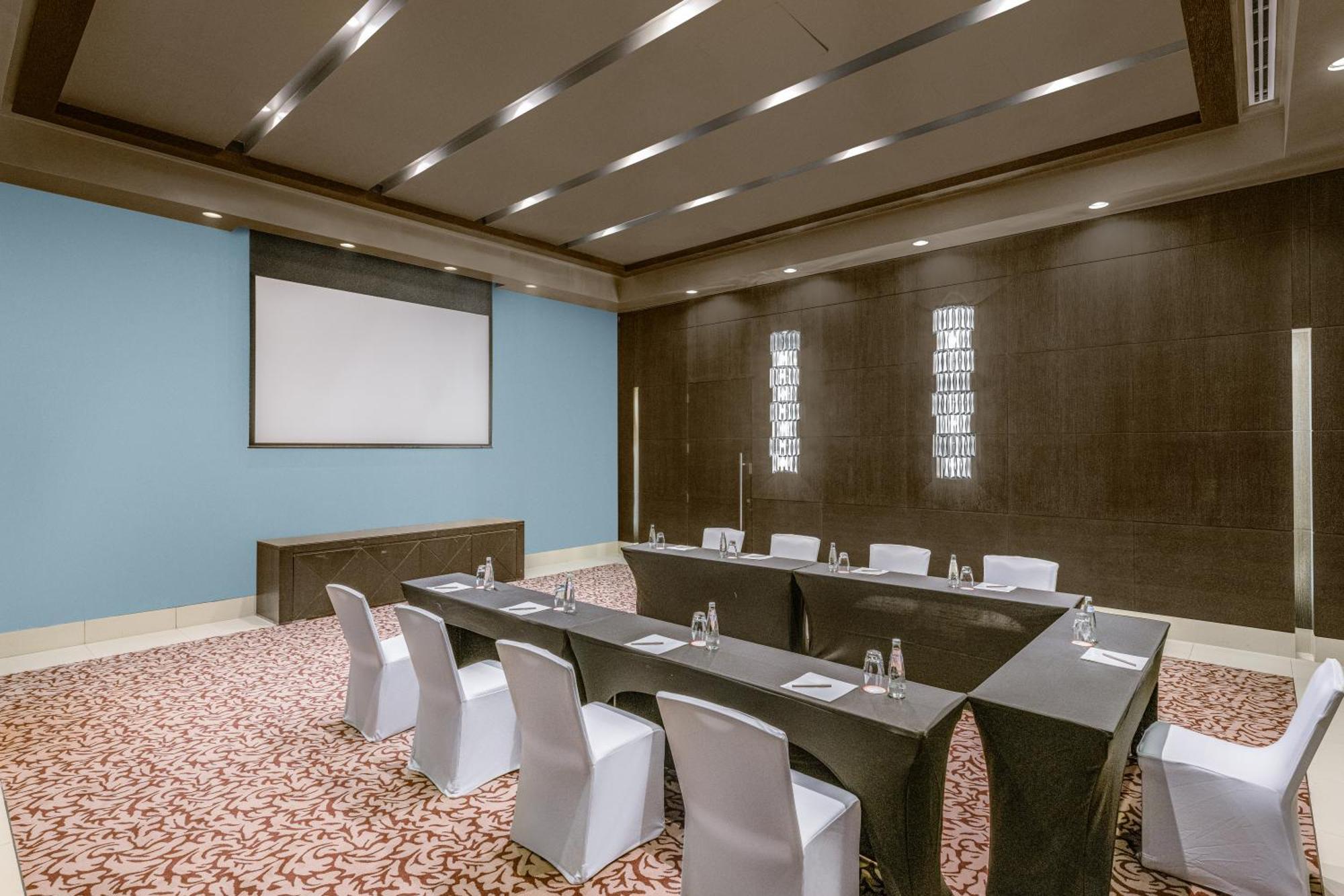 Four Points By Sheraton El Ayn Dış mekan fotoğraf Meeting room