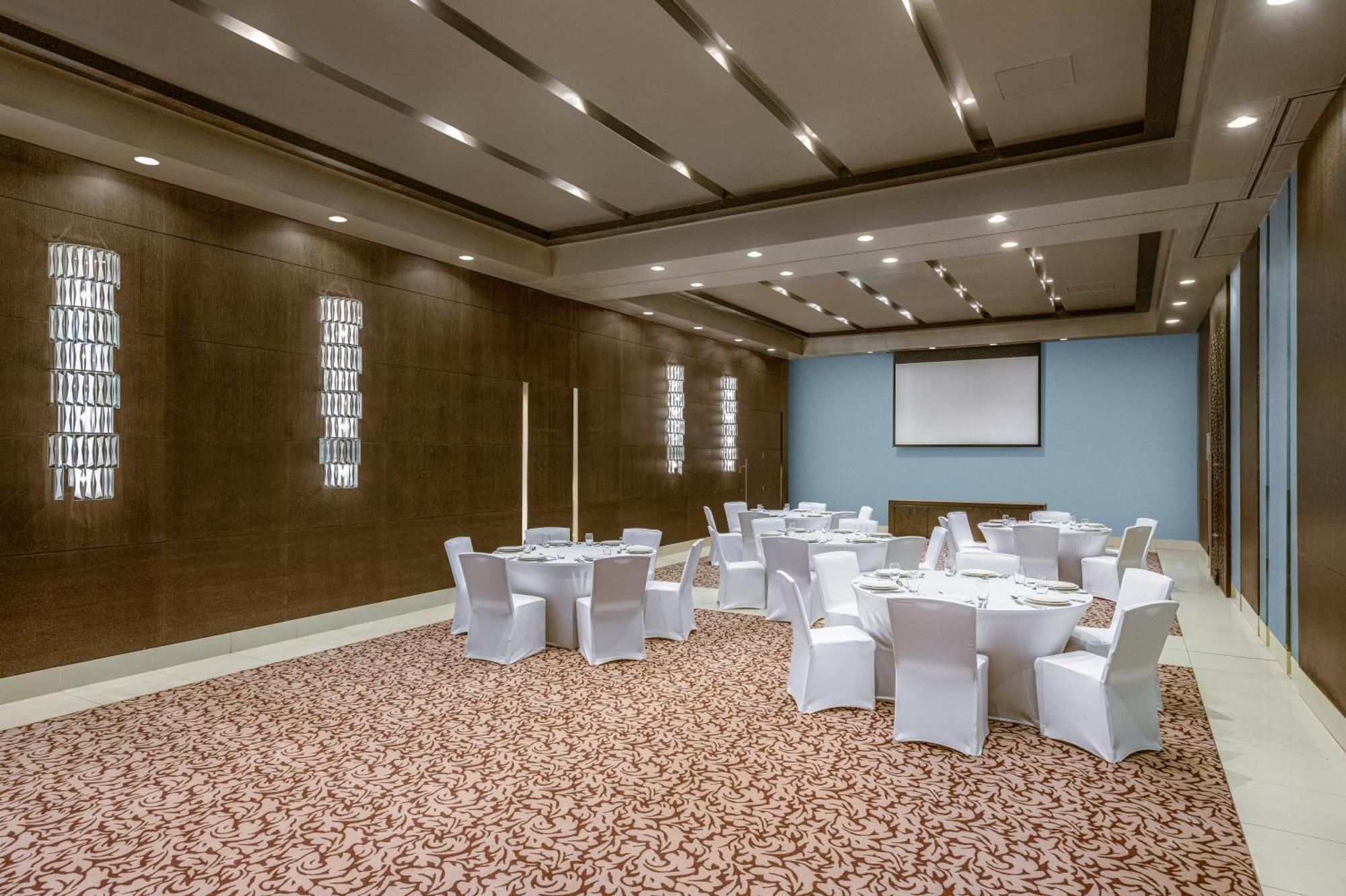 Four Points By Sheraton El Ayn Dış mekan fotoğraf Meeting room