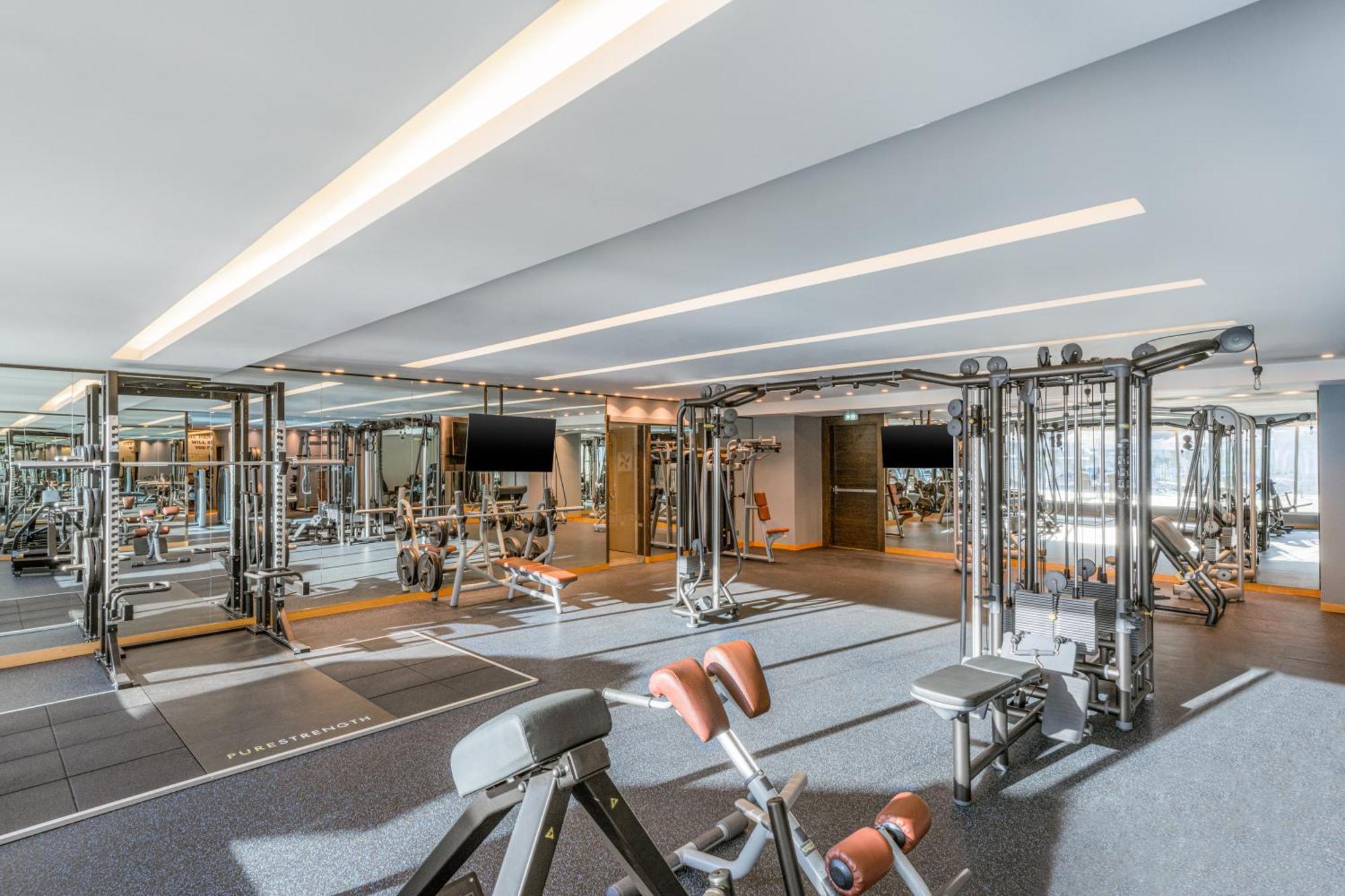 Four Points By Sheraton El Ayn Dış mekan fotoğraf The gym at the hotel