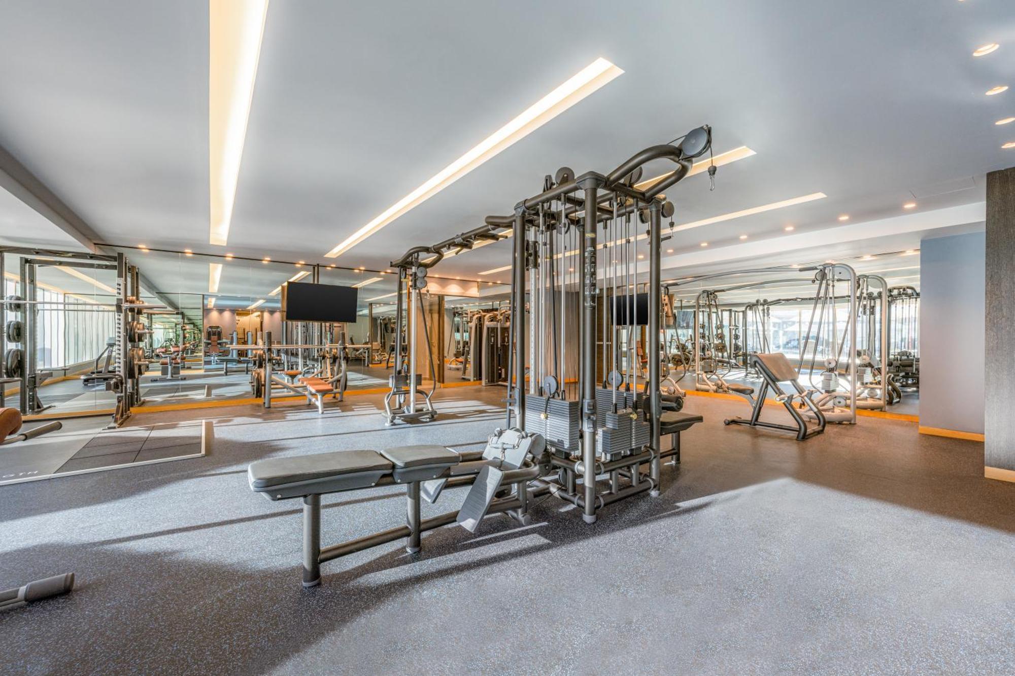 Four Points By Sheraton El Ayn Dış mekan fotoğraf The gym at the hotel