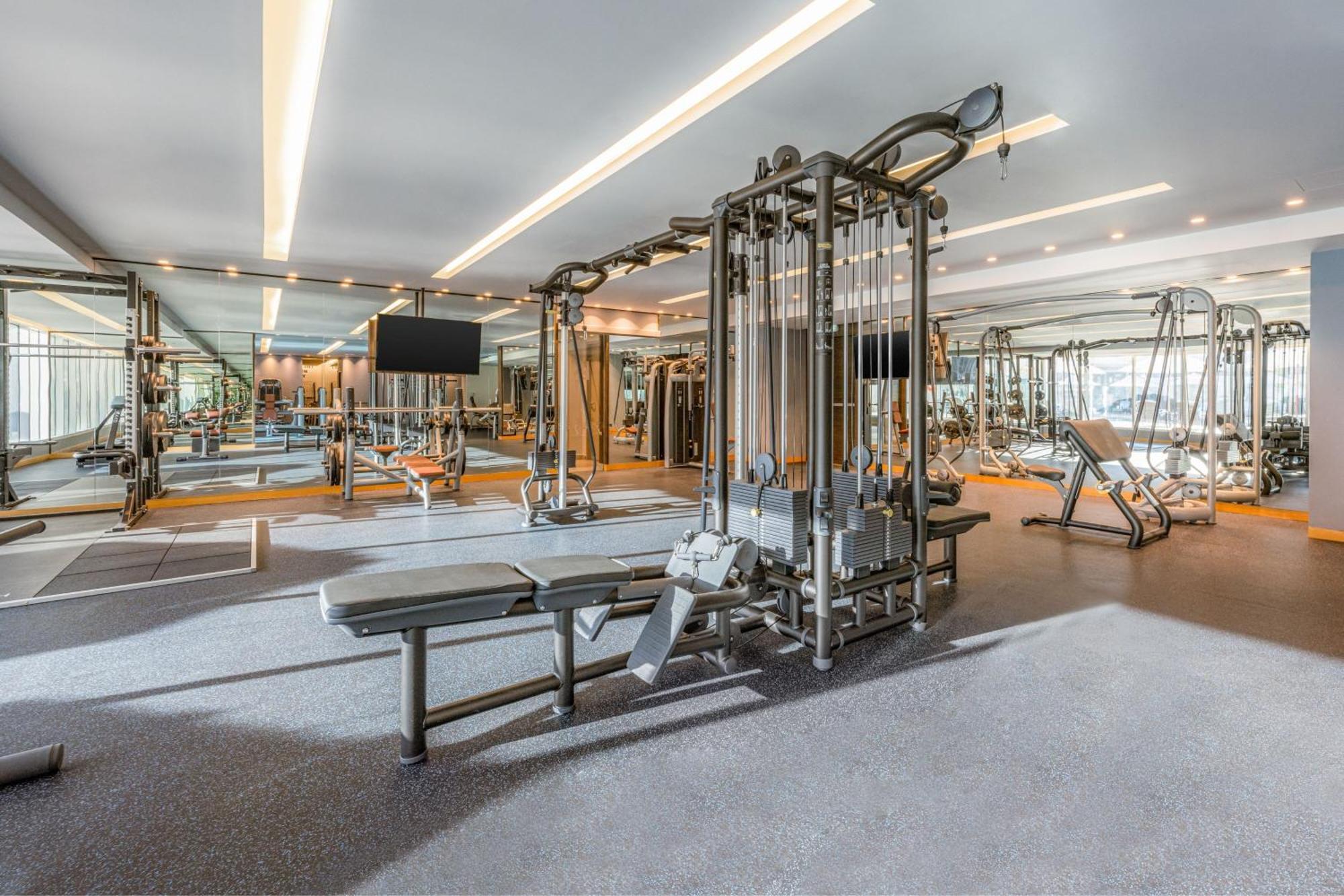 Four Points By Sheraton El Ayn Dış mekan fotoğraf The gym at the hotel